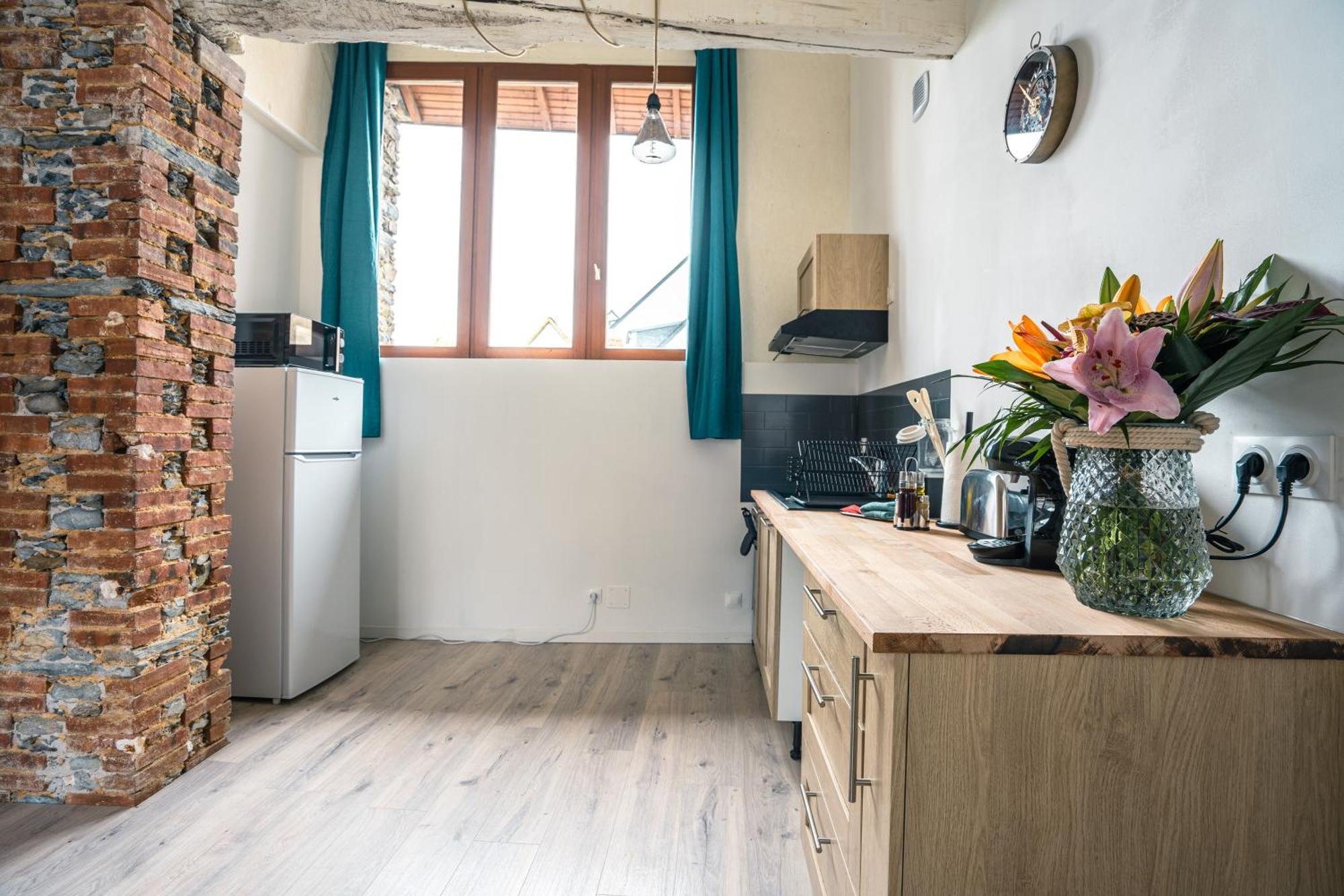 Maison De Ville Envoutante, Experience Unique ! Nozay  외부 사진